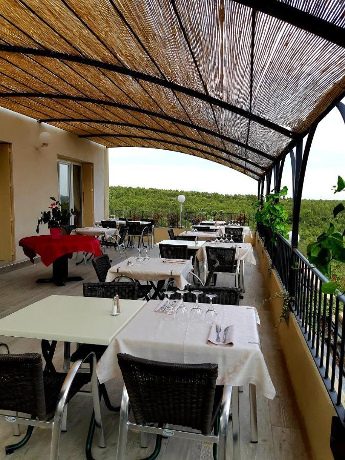 Hotel Le Valaurie Saint-Nazaire  Экстерьер фото