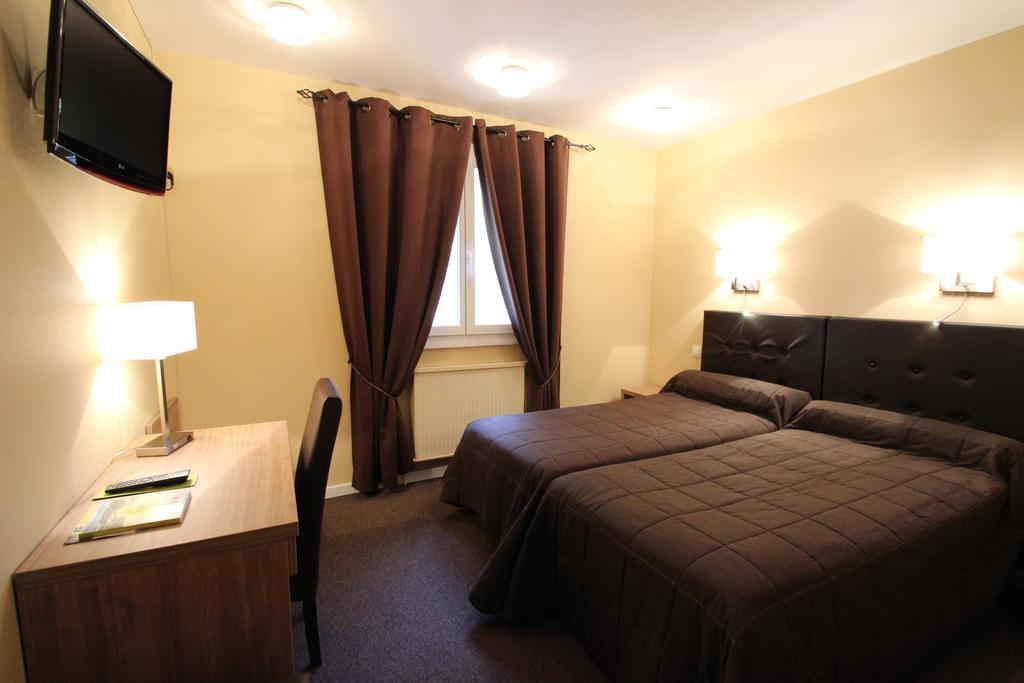 Hotel Le Valaurie Saint-Nazaire  Экстерьер фото
