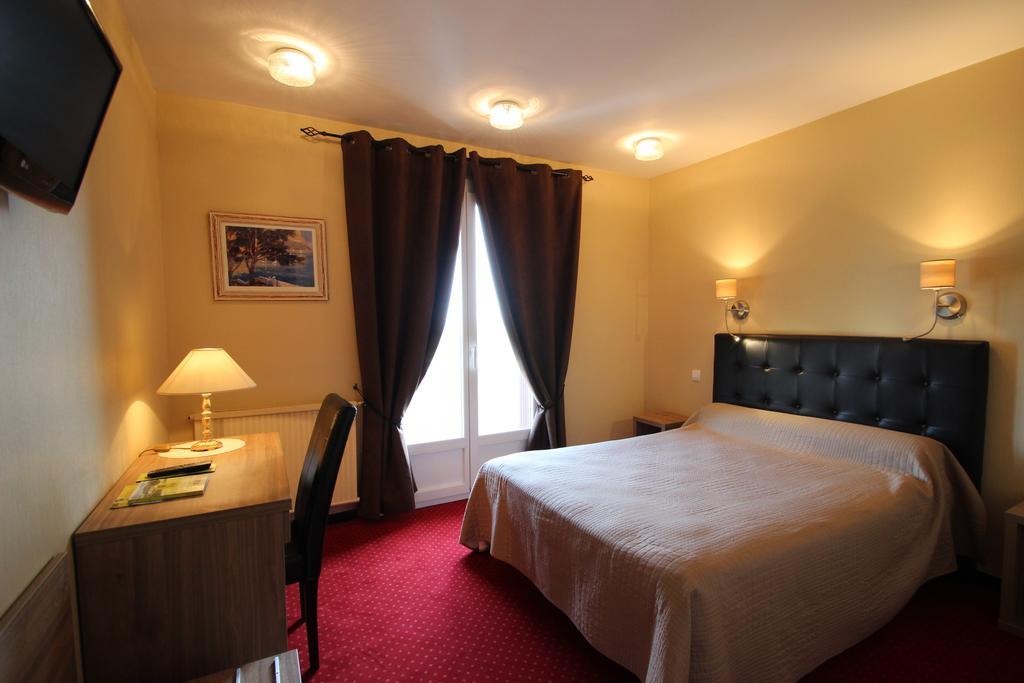 Hotel Le Valaurie Saint-Nazaire  Экстерьер фото
