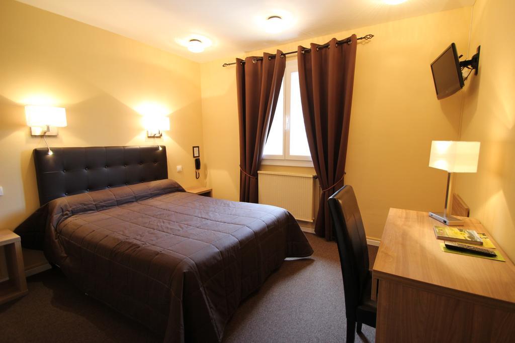 Hotel Le Valaurie Saint-Nazaire  Экстерьер фото