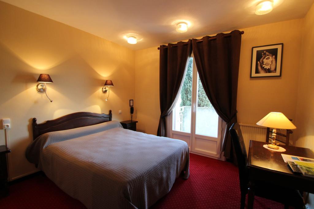 Hotel Le Valaurie Saint-Nazaire  Экстерьер фото
